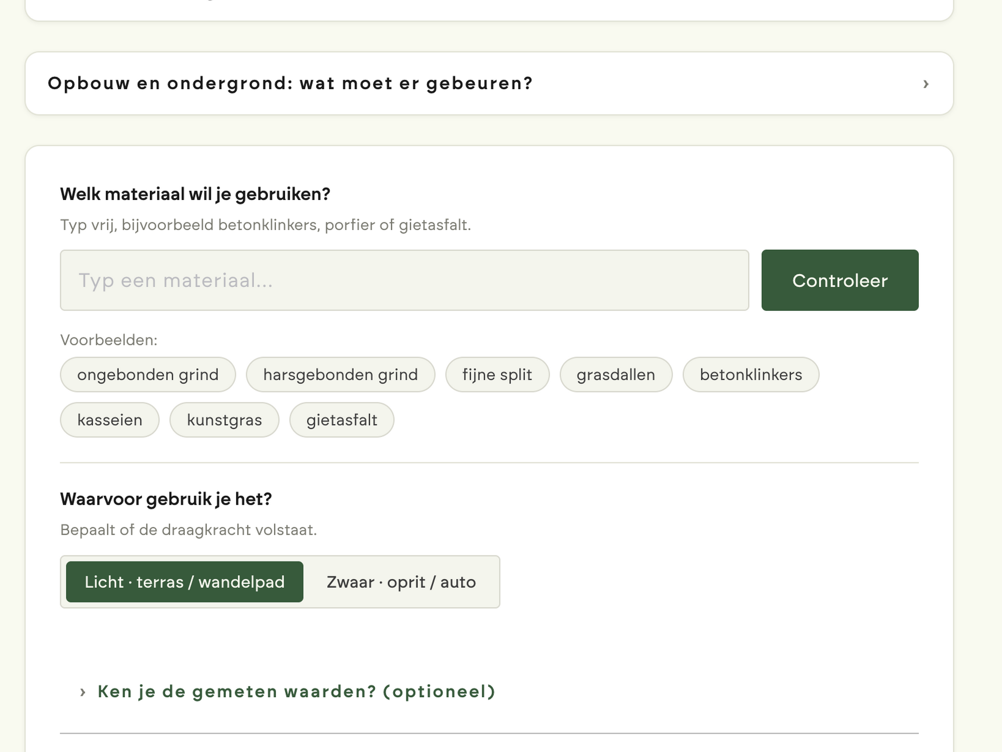 Screenshot of a chatbot interface with German text fields and a green "Continue" button